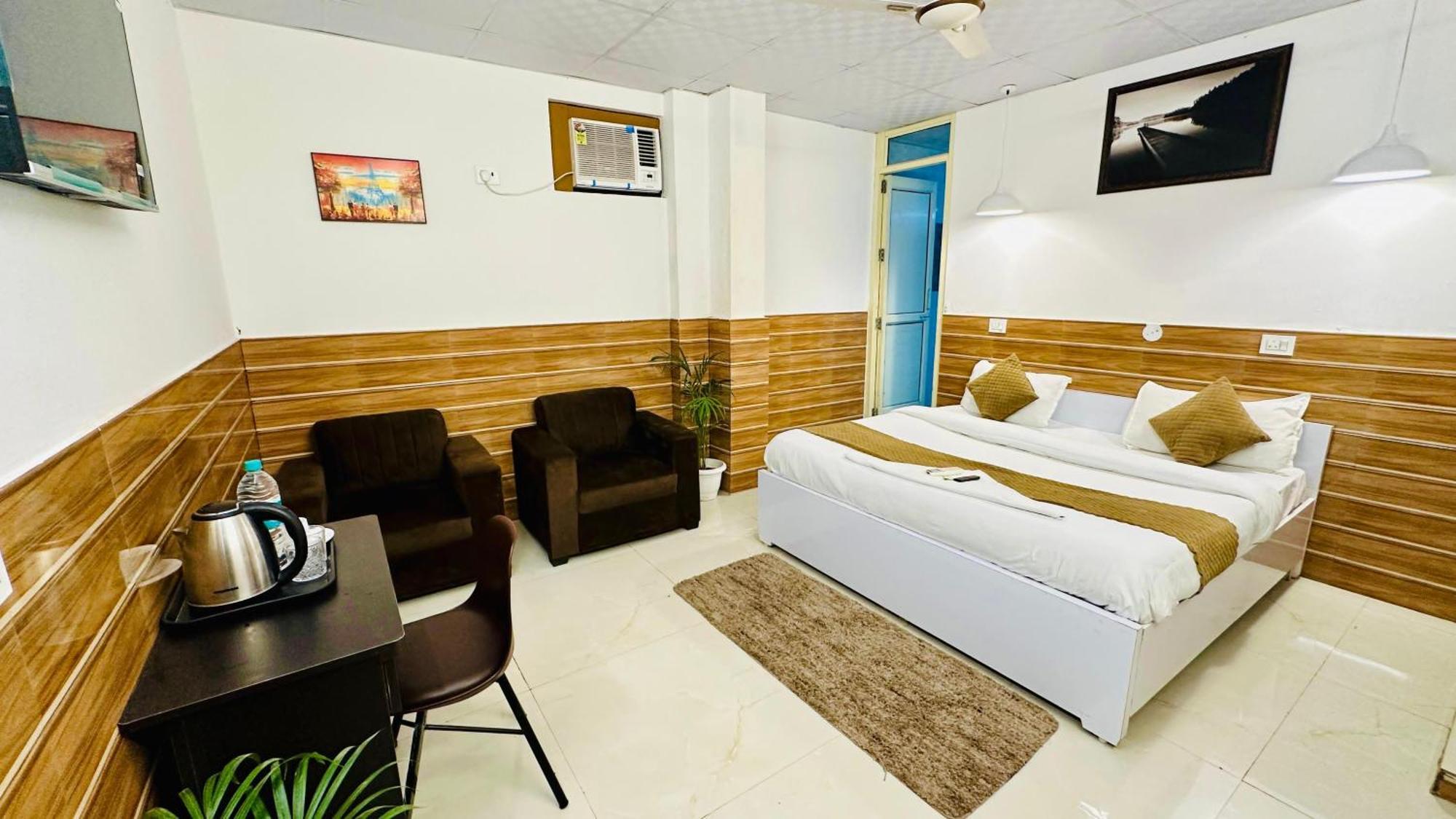 מלון Dr White House - Noida Sector 18 מראה חיצוני תמונה